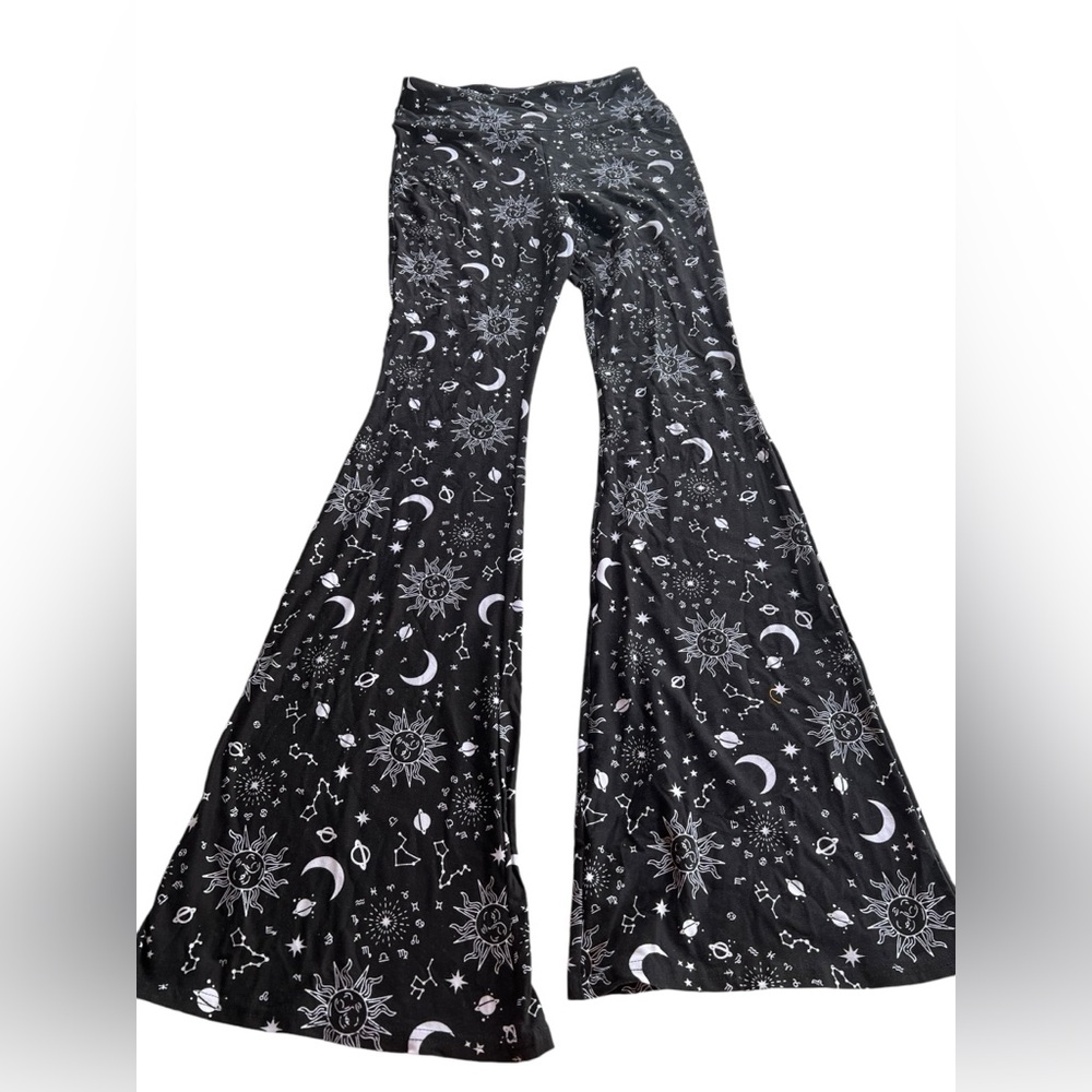 Bell bottom pants